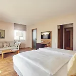Biohotel Alte Post 4*