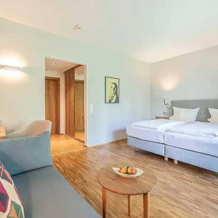 Biohotel Alte Post מלון 4*