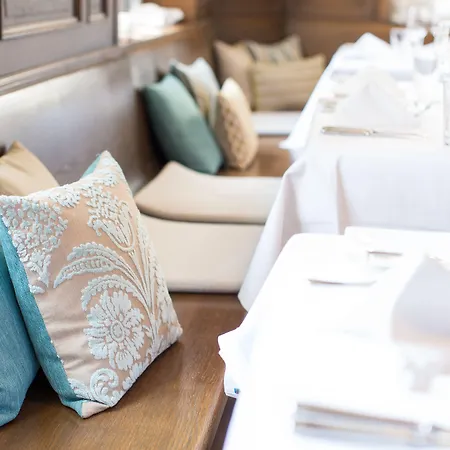 ホテル Biohotel Alte Post 4*