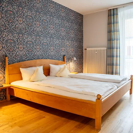 Biohotel Alte Post 4*