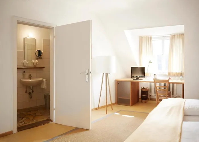 Biohotel Alte Post 4*